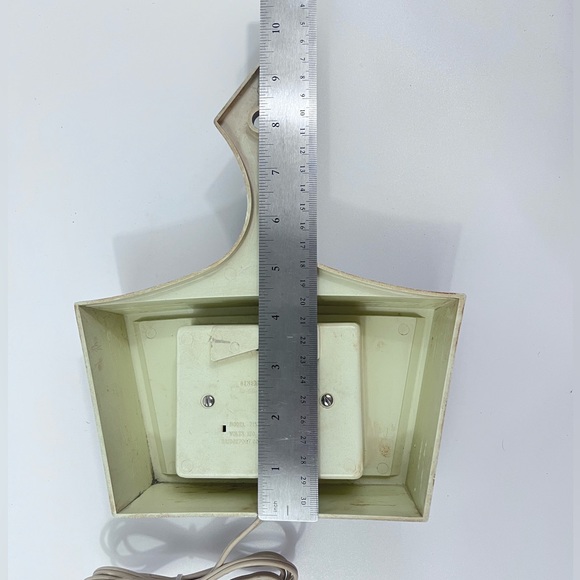 Vintage General Electric Kitchen Wall Clock Plug In Wood Look, Model 2155 GUC - Picture 9 of 9